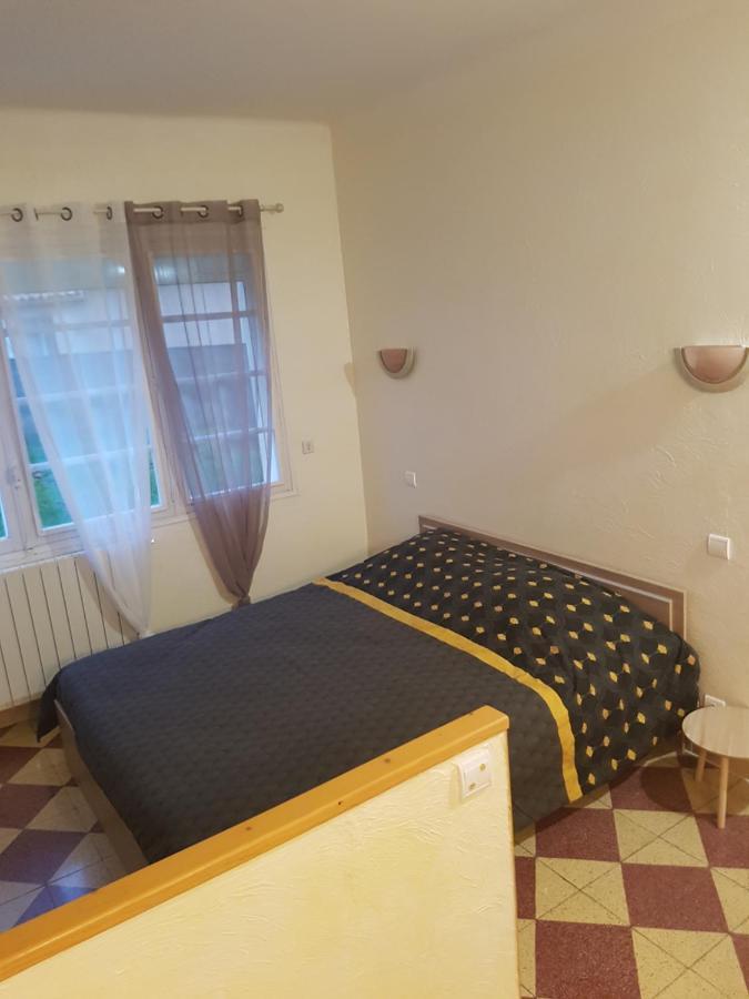 Les Belles Nuits Bed & Breakfast Le Bousquet-d'Orb Eksteriør bilde